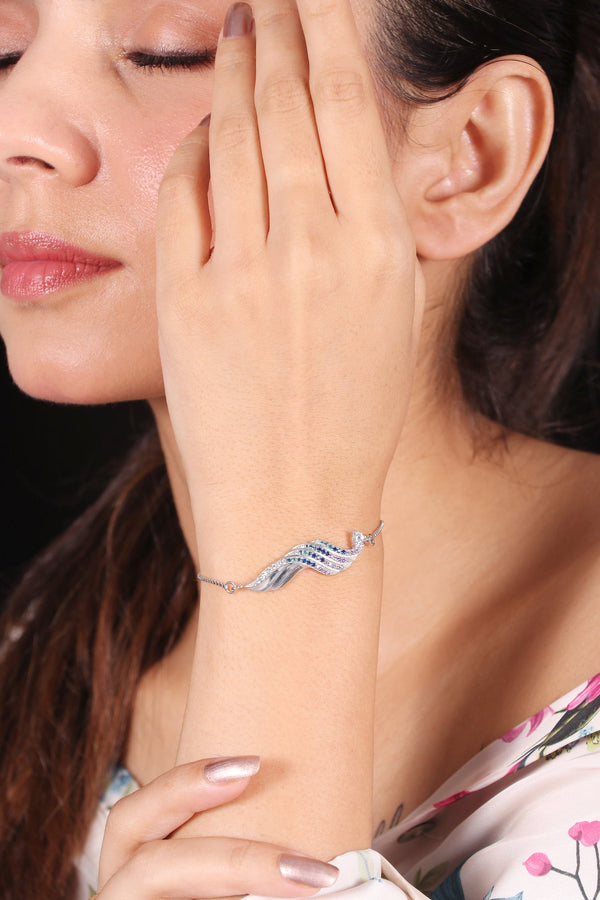 Silver Shining Wavy Bracelet With Adjustable Band